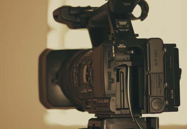 Bateria instalada em camcorder