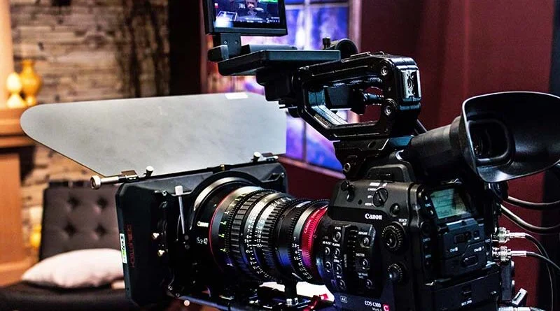 Camera de cinema com matte box