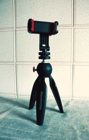 itens indispensáveis para iniciantes no YouTube: adaptador para celular