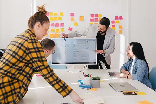 Reuniao sobre video marketing